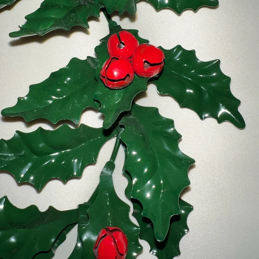 Department 56 Metal Wreath